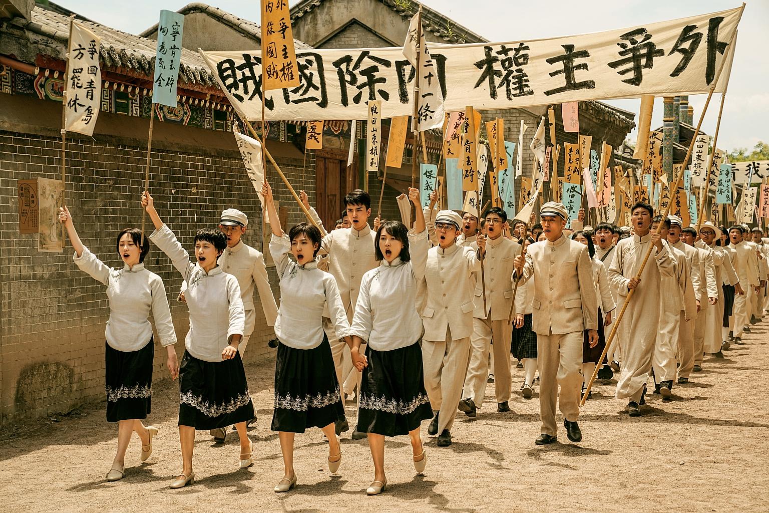 The flag-waving in 1921 is mostly seen in its need to name-check people, many of whom are introduced, then never seen again on-screen.