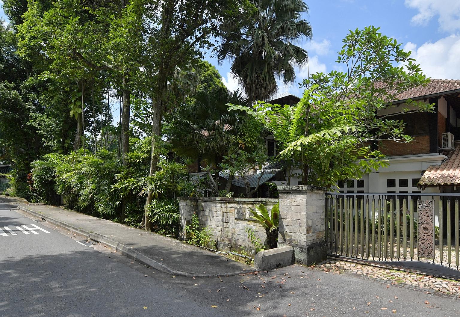 The family of Grab co-founder Anthony Tan is reported to have bought this good class bungalow in Bin Tong Park in District 10. The $40 million price exceeds the last transacted one of about $37 million for a bungalow in the same area last December. S