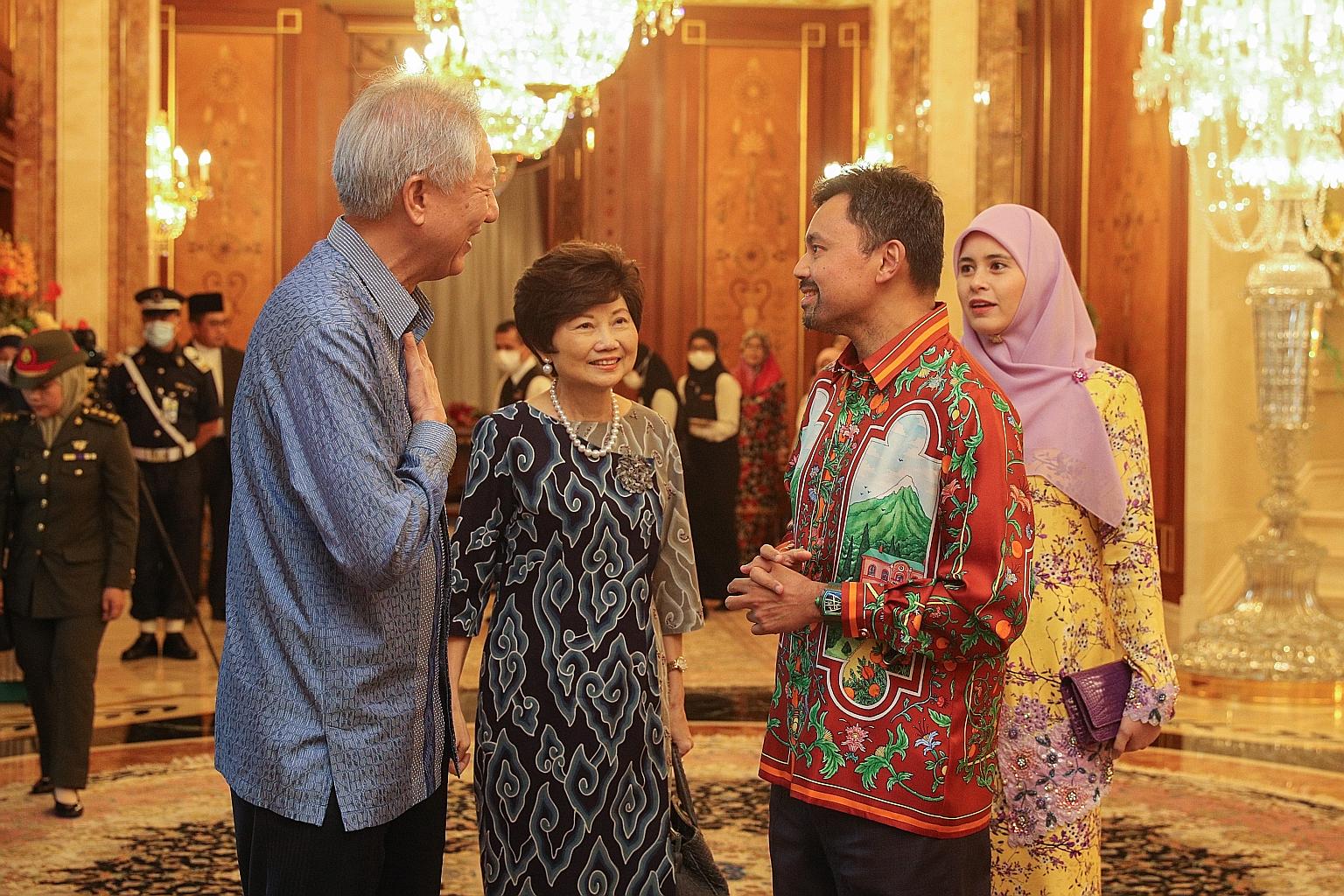 Senior Minister Teo Chee Hean and his wife, Mrs Teo Poh Yim, with Brunei's Crown Prince Al-Muhtadee Billah and his wife, Pengiran Anak Isteri Pengiran Anak Sarah.