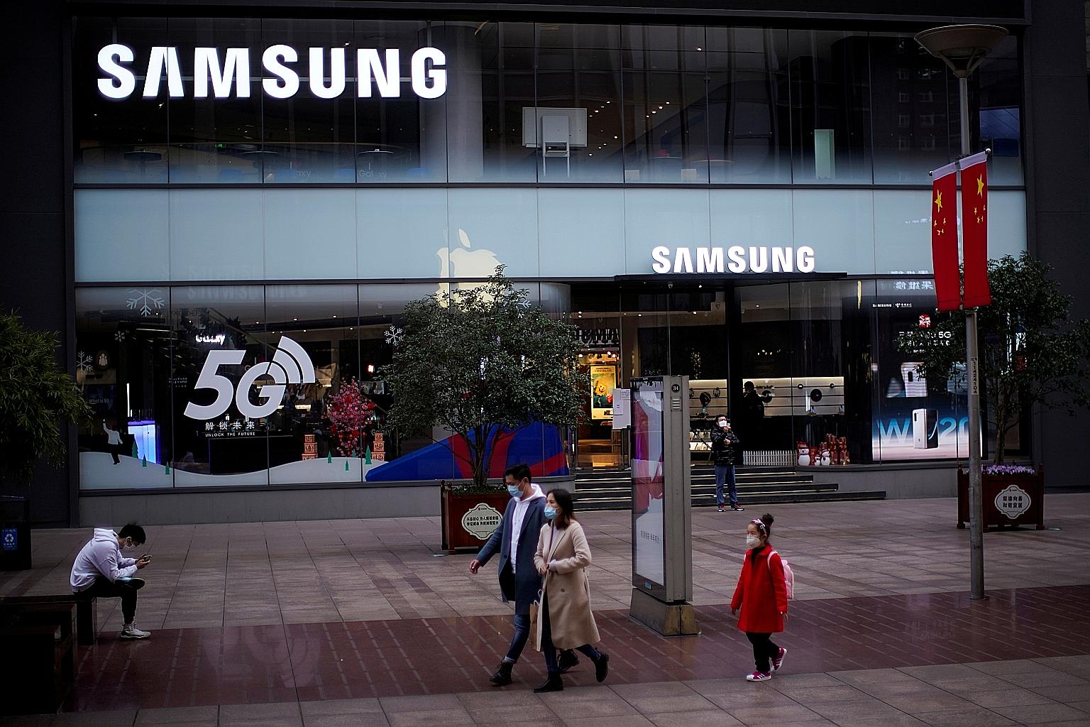 Samsung's operating profit of 12.6 trillion won (S$14.9 billion) in the April to June quarter was its best result in over two years. But it says that a global shortage of non-memory chips poses a risk to forecasts, while Covid-19-related uncertaintie