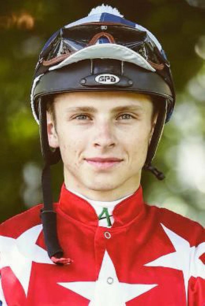 Lyle Hewitson, the rider of The Sash.