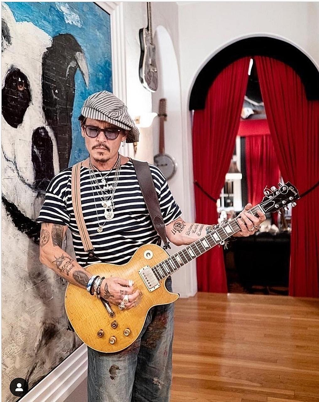 Johnny Depp will receive a lifetime achievement award at Spain's San Sebastian film festival on Sept 22.