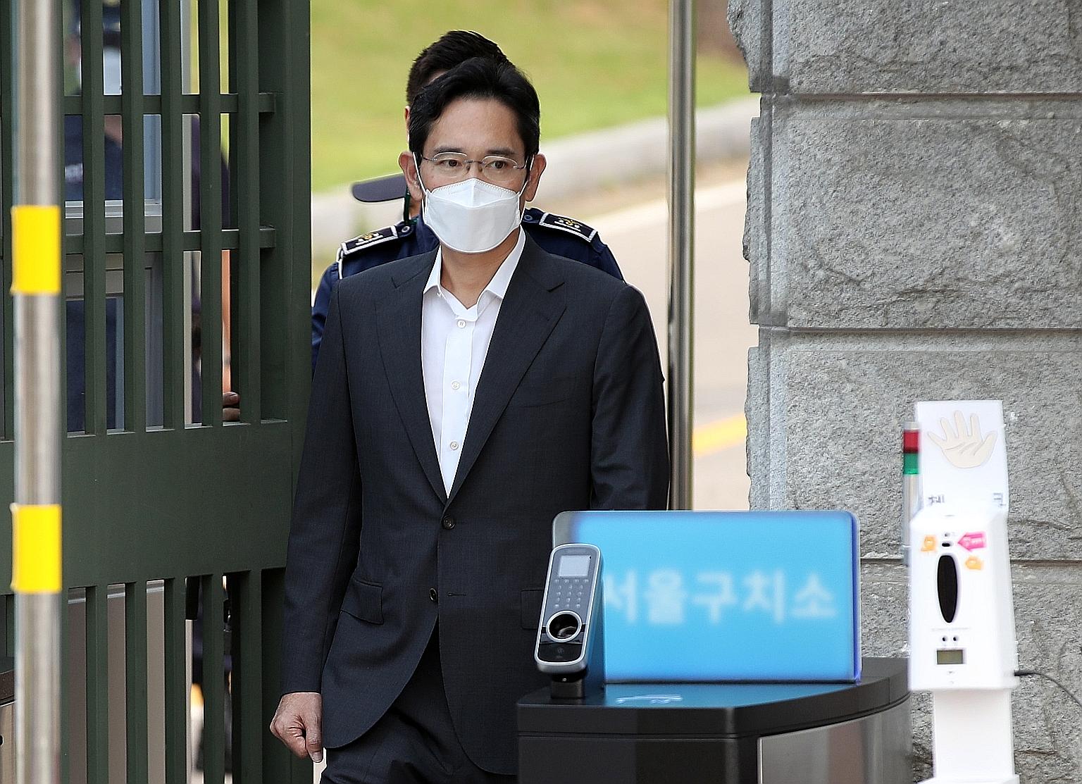 Samsung Electronics vice-chairman Lee Jae-yong leaving Seoul Detention Centre yesterday. The leaders of South Korea's top four conglomerates had met President Moon Jae-in in June to press him to pardon Lee.