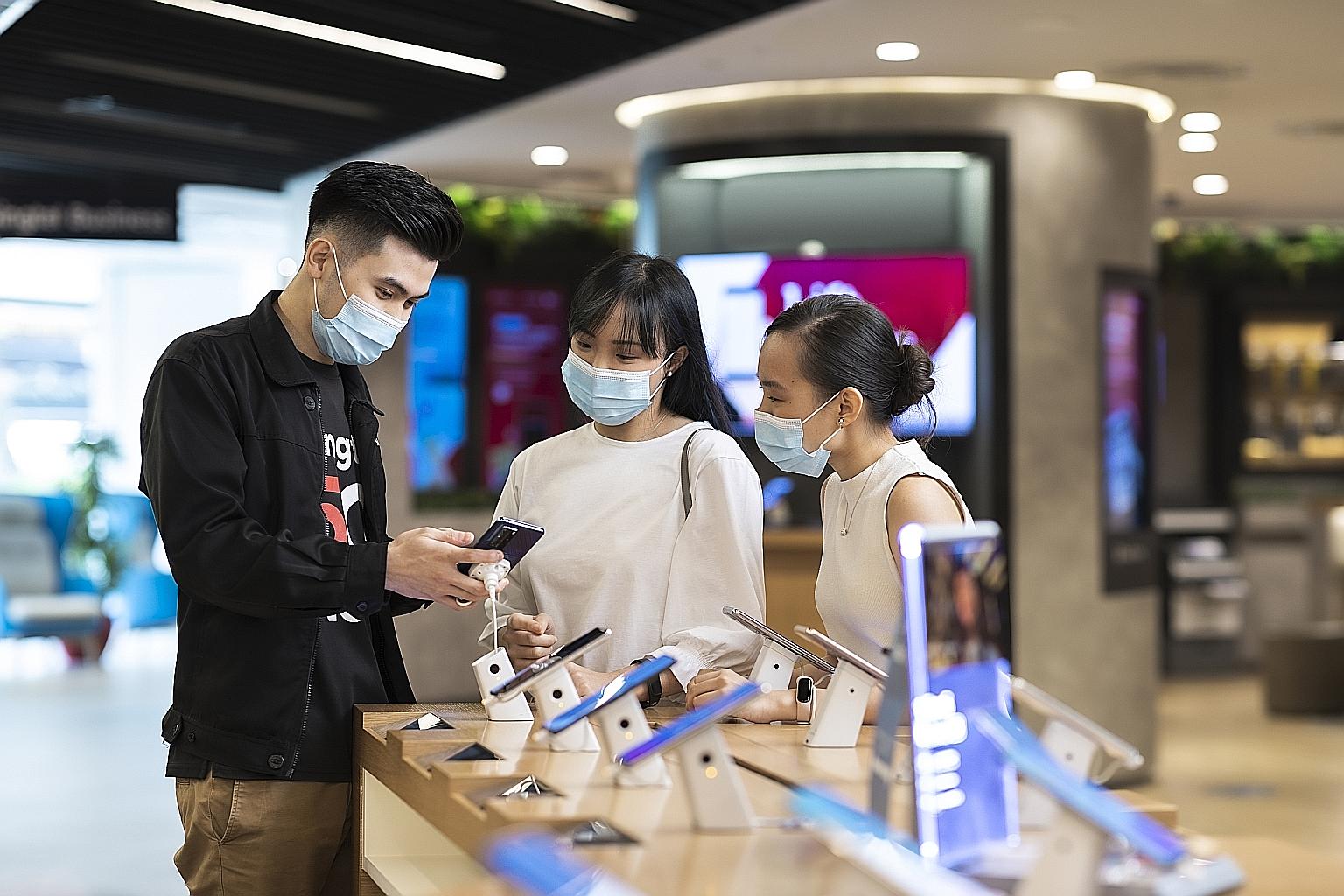 One of the most closely watched earnings was that of Singtel. The stock of the telco giant was one of the five most traded counters on the Singapore Exchange after it reported a $445 million net profit for its April-to-June first quarter, a turnaroun