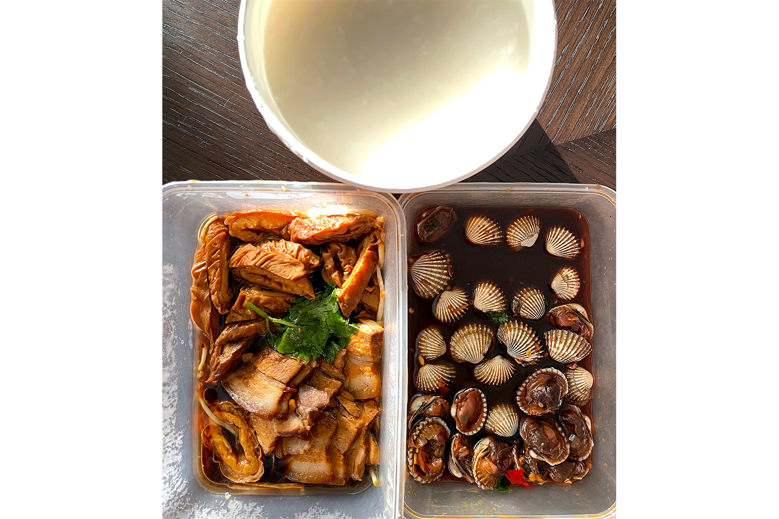 Congee, braised pork and intestine, and blood cockles from Heng Long.