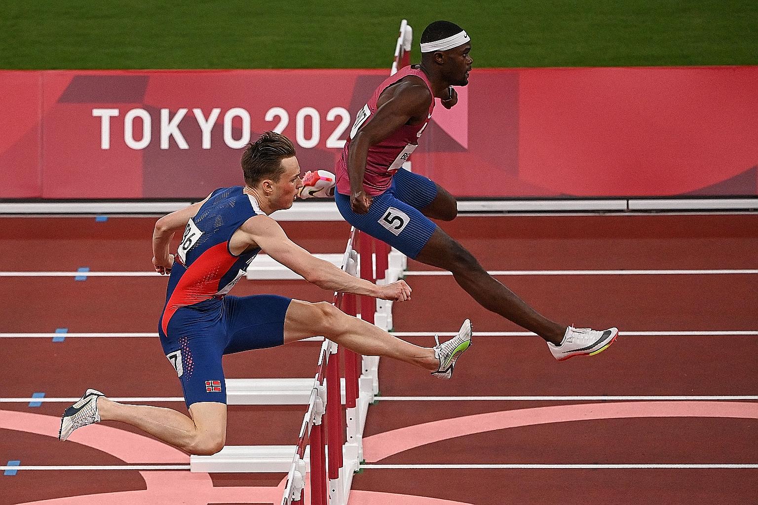 Karsten Warholm and Rai Benjamin racing in the Olympic 400m hurdles semi-finals. The Norwegian criticised the American's thick-soled shoes despite the former wearing spikes with a carbon plate that can enhance performance.