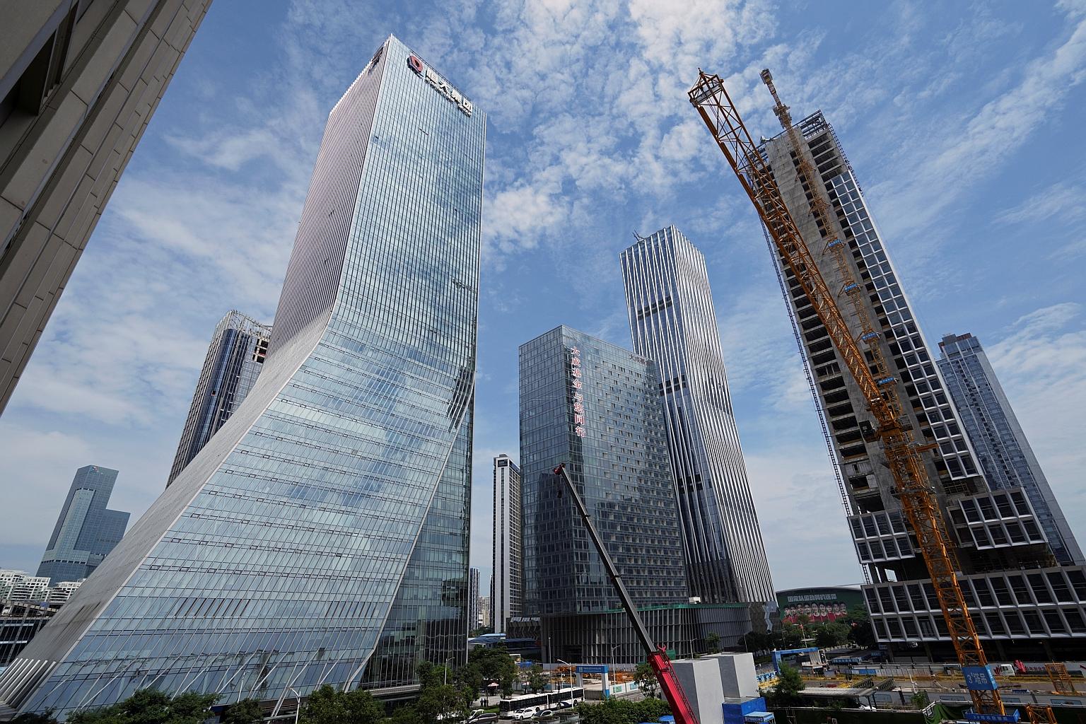 A work site near the headquarters of China Evergrande Group in Shenzhen, China. Sources say company advisers Houlihan Lokey and Admiralty Harbour Capital, along with offshore bondholder advisers Moelis & Co and Kirkland & Ellis, signed agreements to 