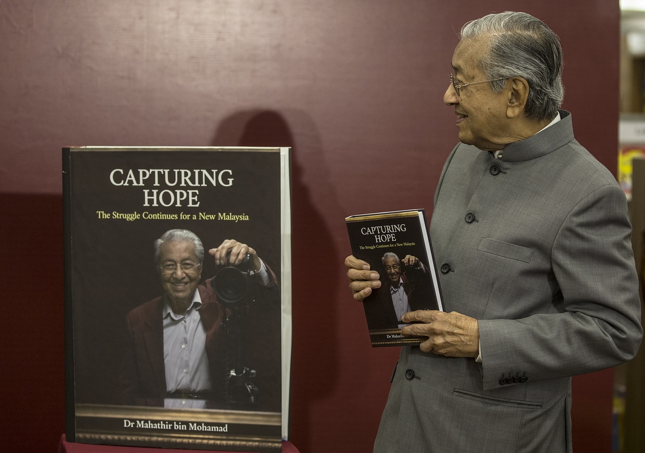 Malaysia's Mahathir Says Next Election 'last Chance To Clean Up The ...