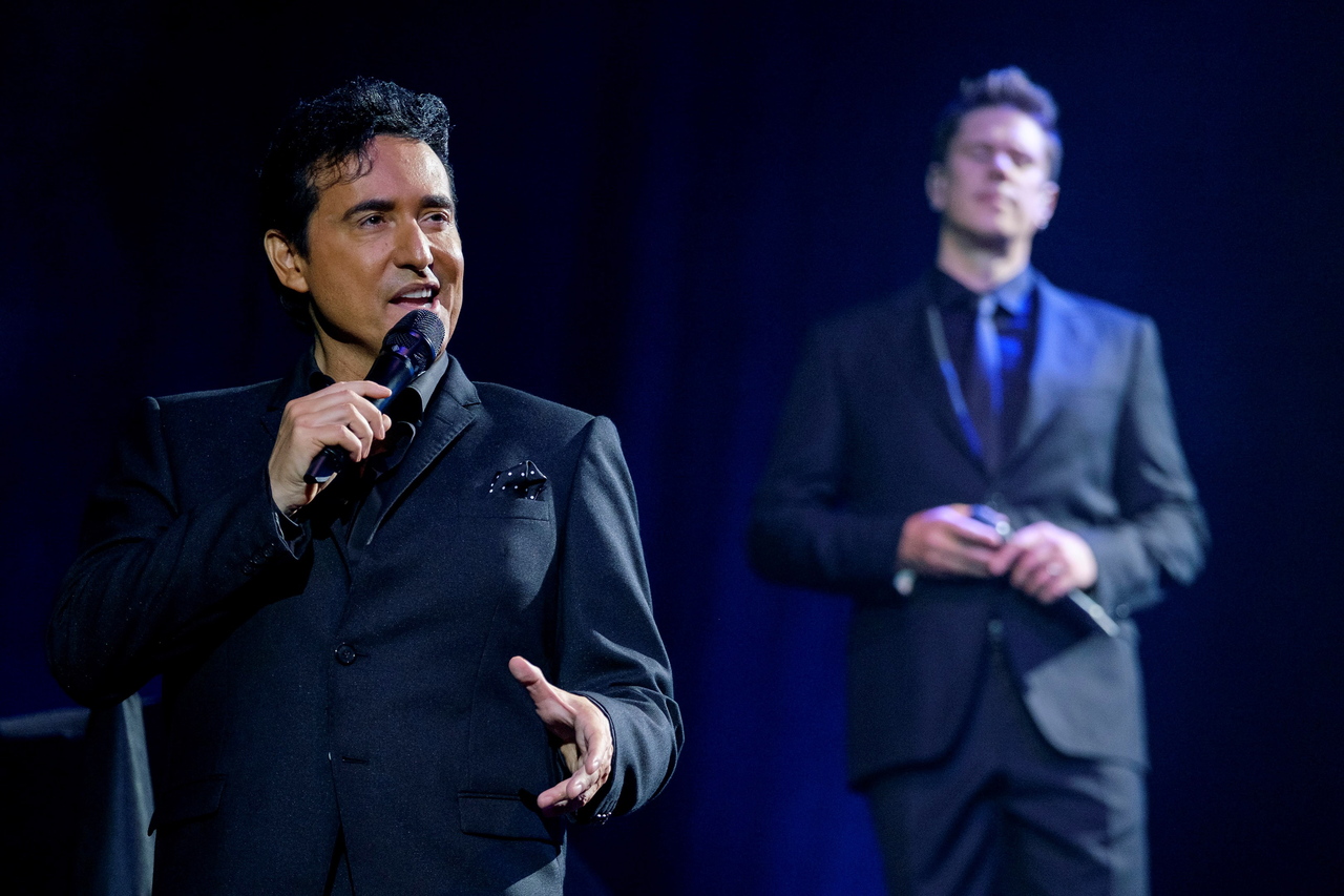 Carlos Marin was known for his broad vocal register.
