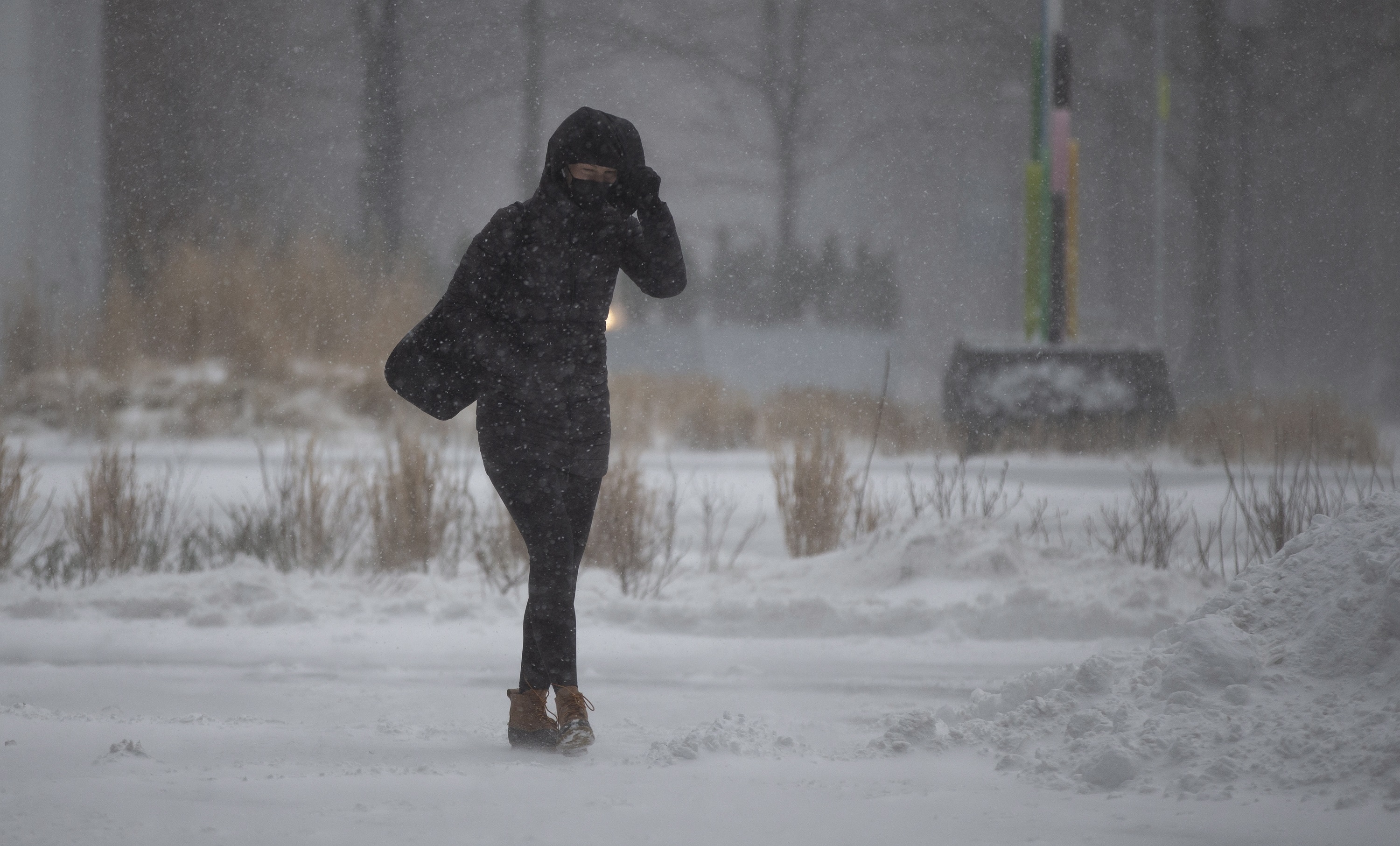 Major Nor’easter blankets US East Coast with snow, heavy winds | The ...