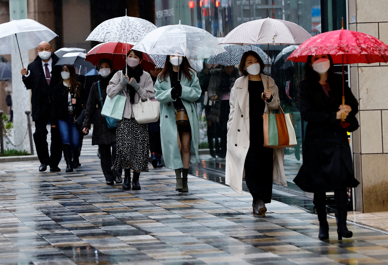Japan considering mandatory disclosure of gender wage, female manager ...