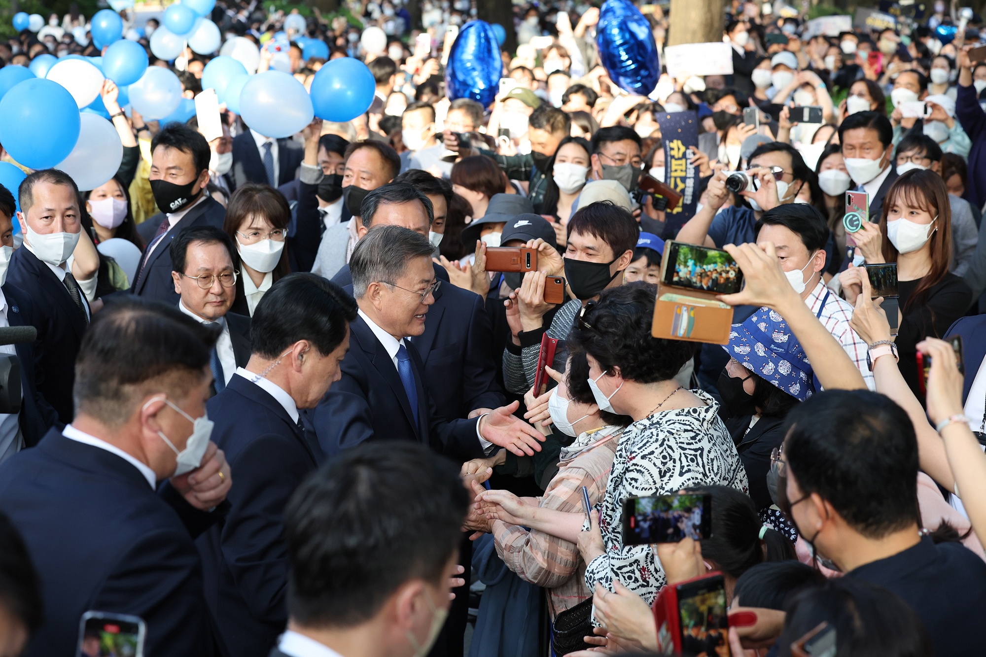 S. Korea's outgoing president Moon Jae-in urges resumption of dialogue ...