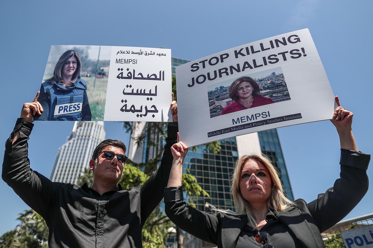 Slain Al Jazeera Journalist To Be Buried As Palestinians Reject Joint ...