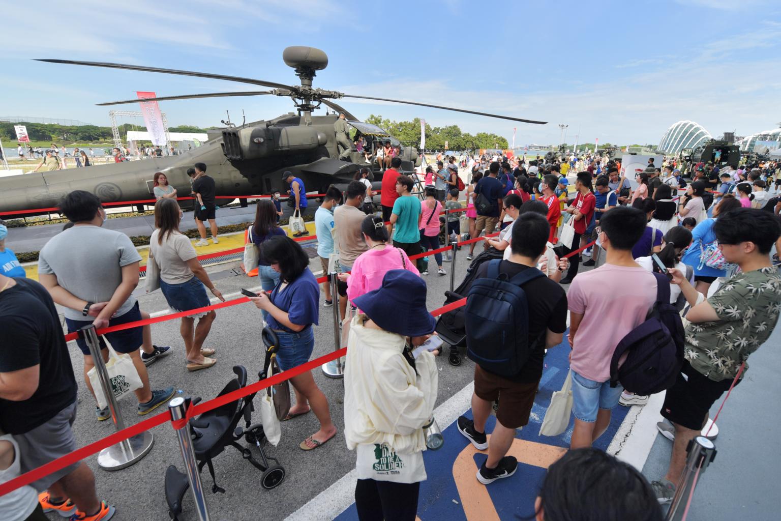 Crowds throng F1 Pit Building on opening day of Army Open House | The  Straits Times