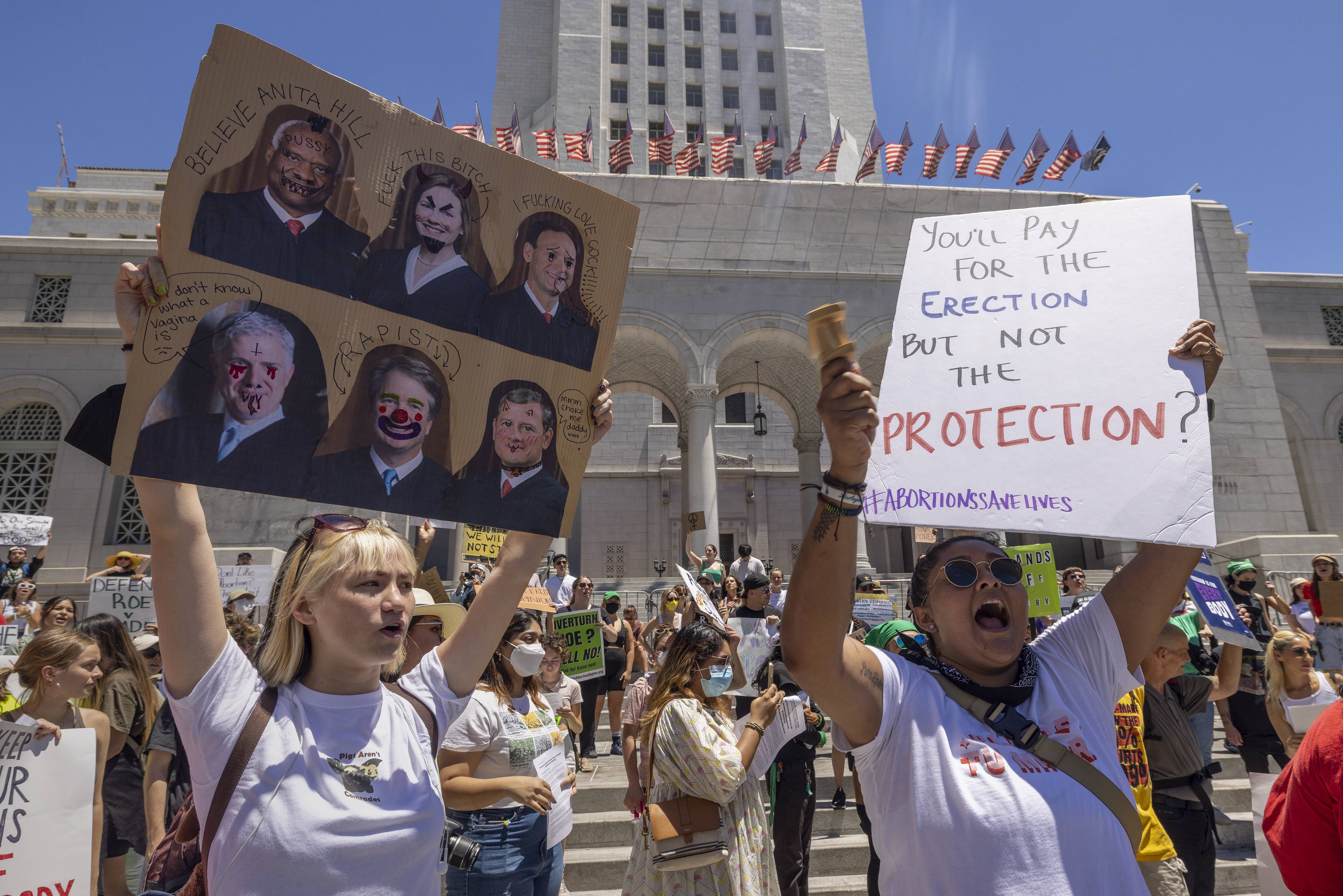 Protesters At US Supreme Court Decry Abortion Ruling Overturning Roe V ...