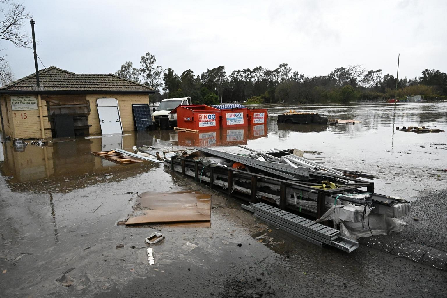 Thousands Of Sydney Residents Told To Evacuate As Rains Flood Suburbs ...