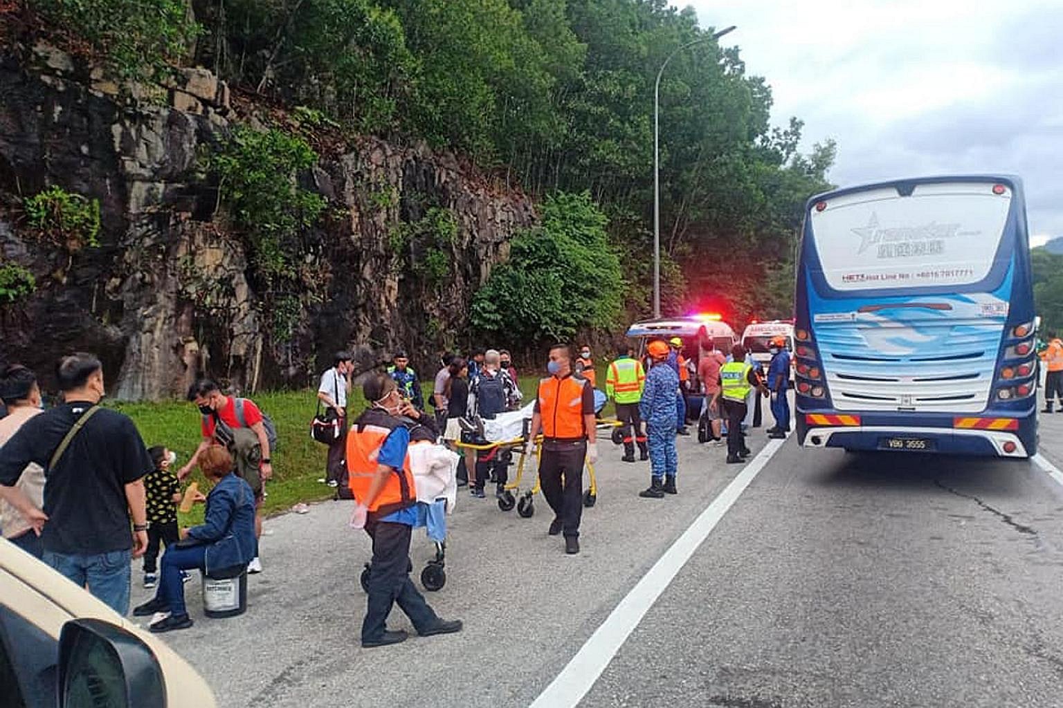 2 Singaporeans in hospital after bus and lorry collision near