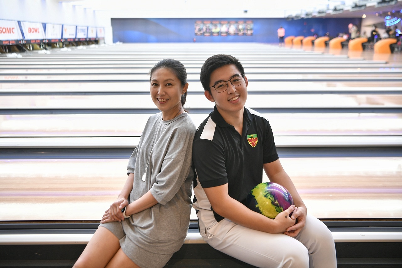 Sons in sports Mark Richmond Lina Ng May Phua and Andre Hoeden