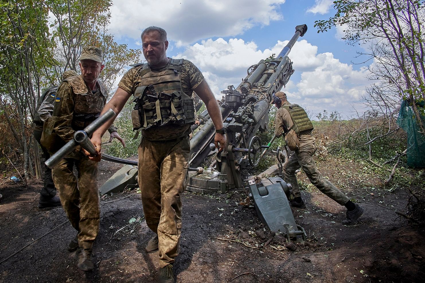 Военные действия. Украинские боевики. Военная операция.