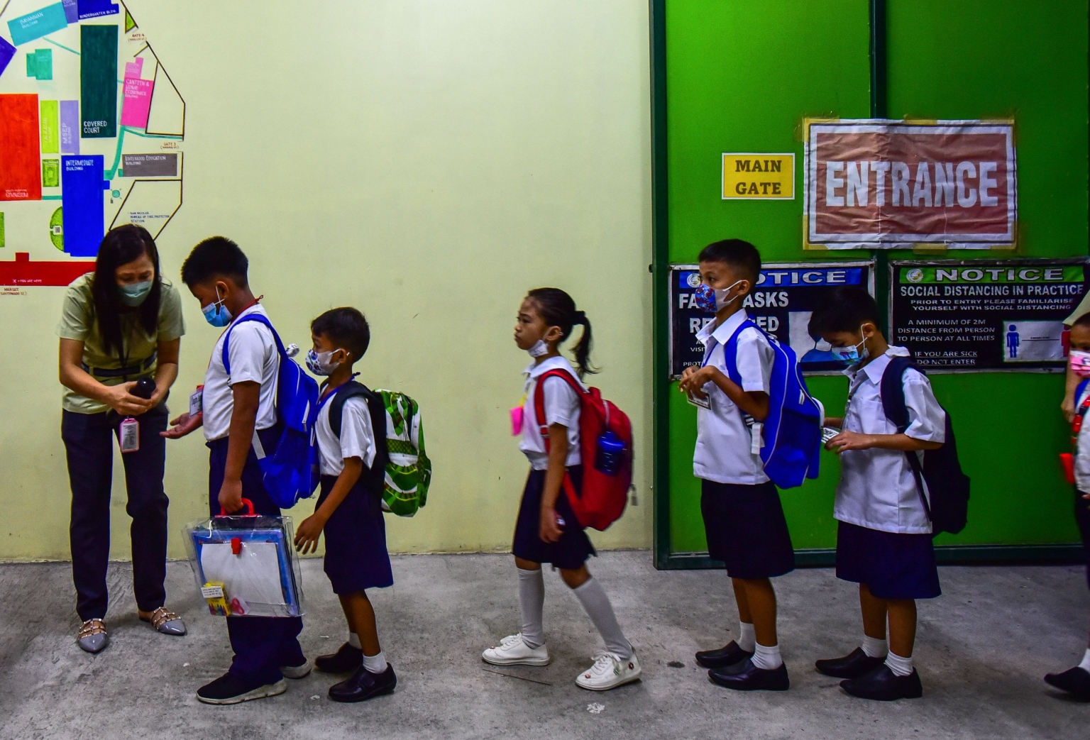 Philippine classrooms reopen after more than two years | The Straits Times