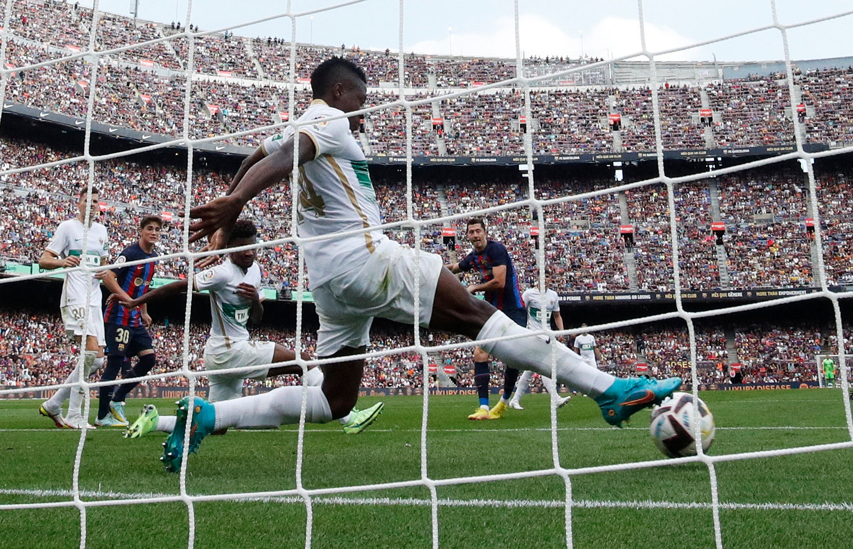 La Liga: Robert Lewandowski Brace Helps Barcelona Down Elche 3-0 - News18