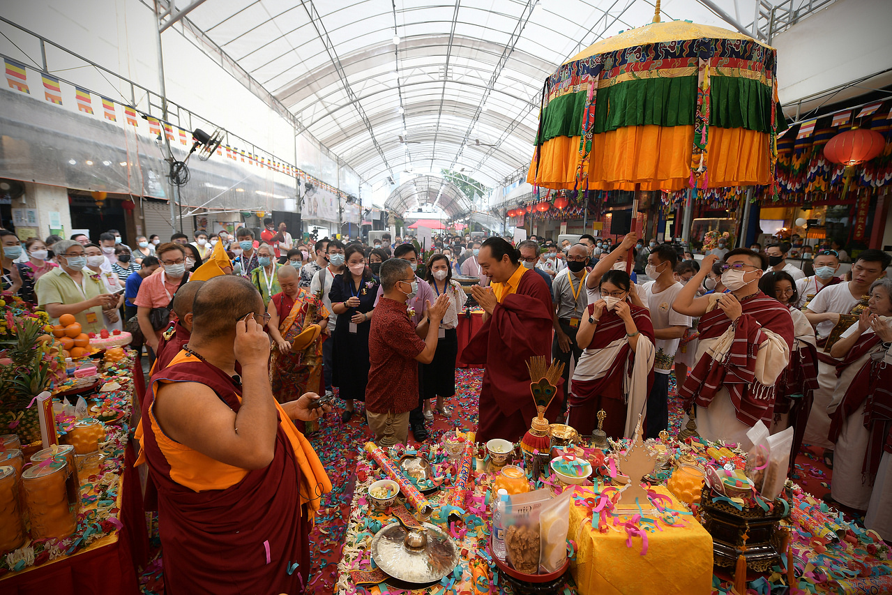 vesak-day-2023-malaysia-singapore-airlines-wiki-imagesee