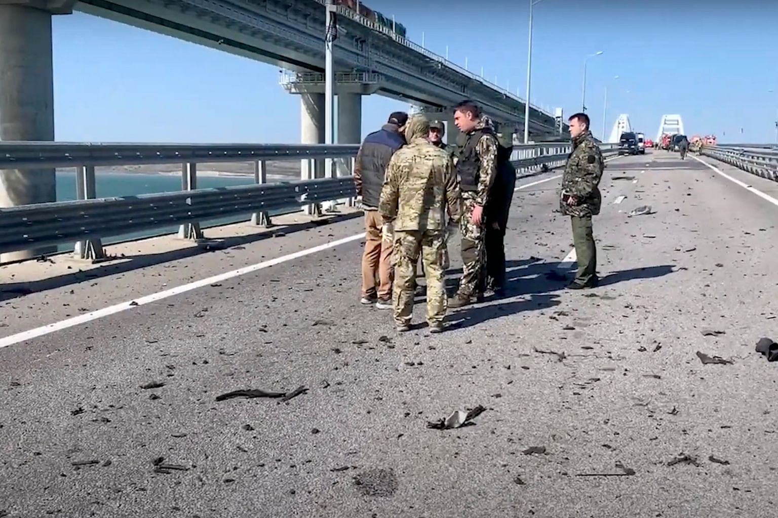 Крым мост обстановка. Крымский мост взорвали. Взрыв Крымского моста 2023. Взрыв Керченского моста.