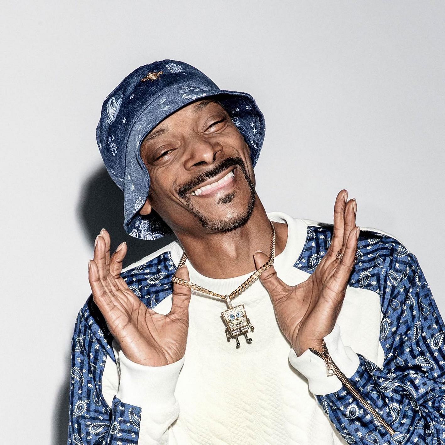 American Rap Star Snoop Dogg Partners Singapore Sneaker Marketplace ...