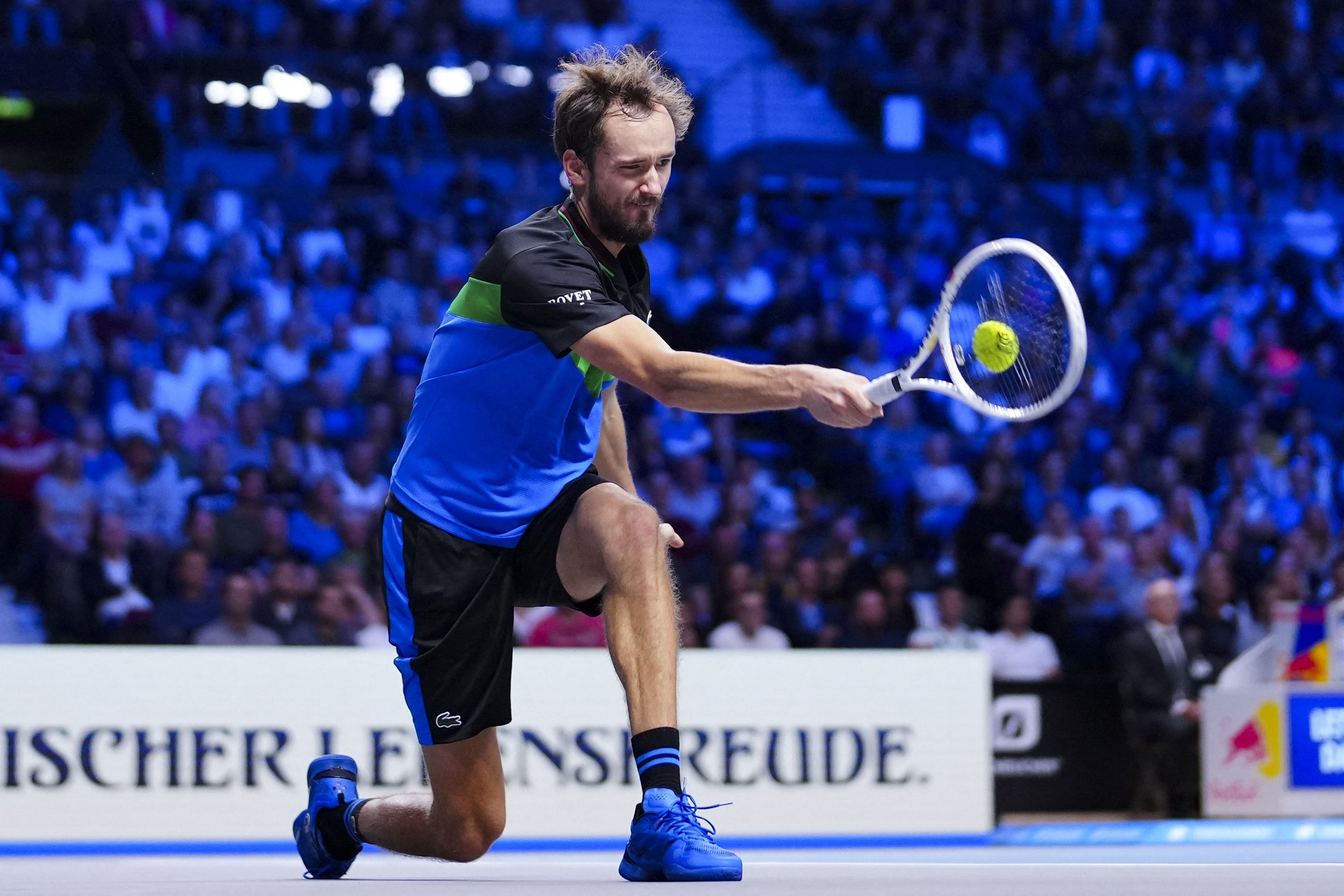 ATP roundup: Daniil Medvedev headlines day of sweeps at Vienna