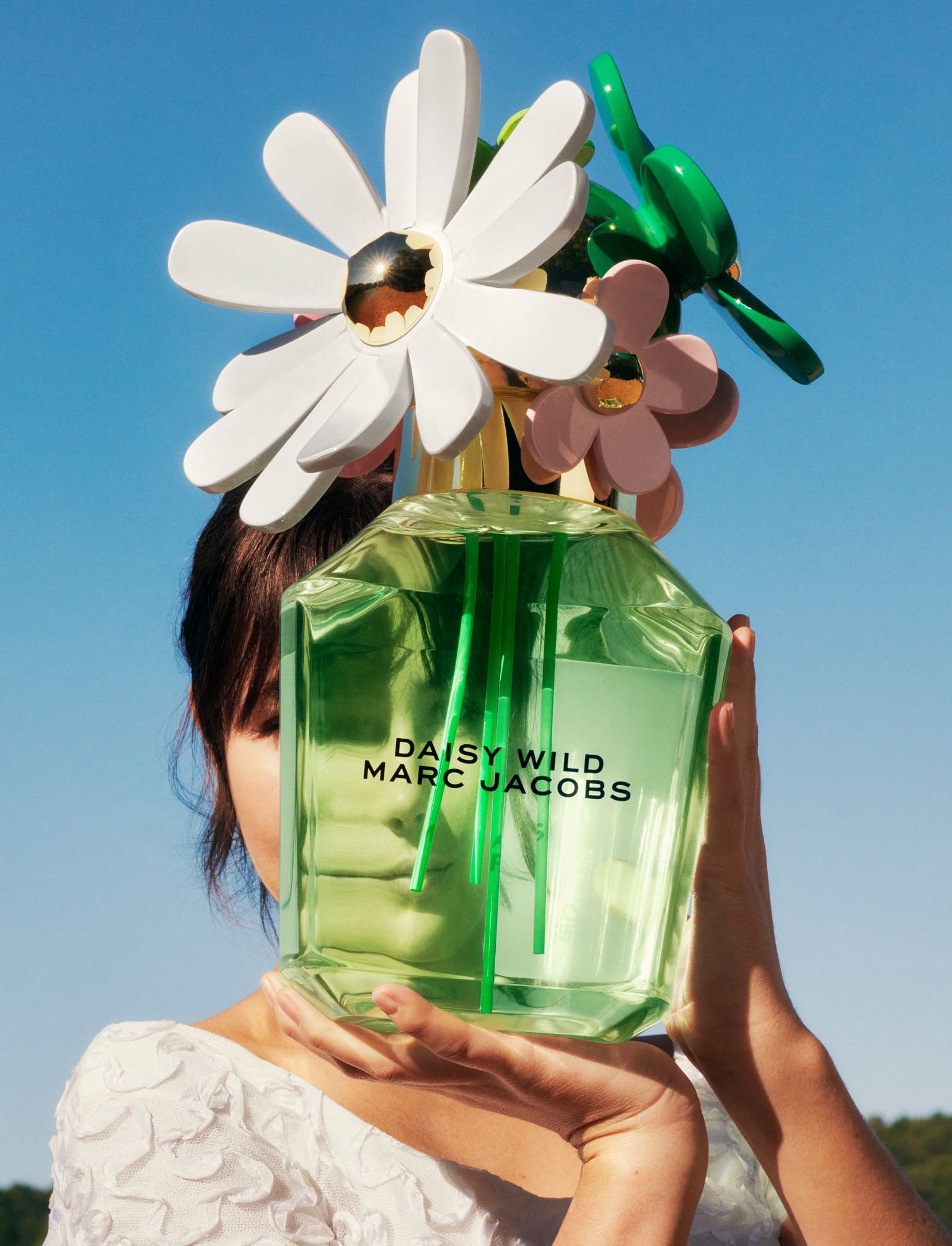 Marc Jacobs Daisy Wild fragrance bottle