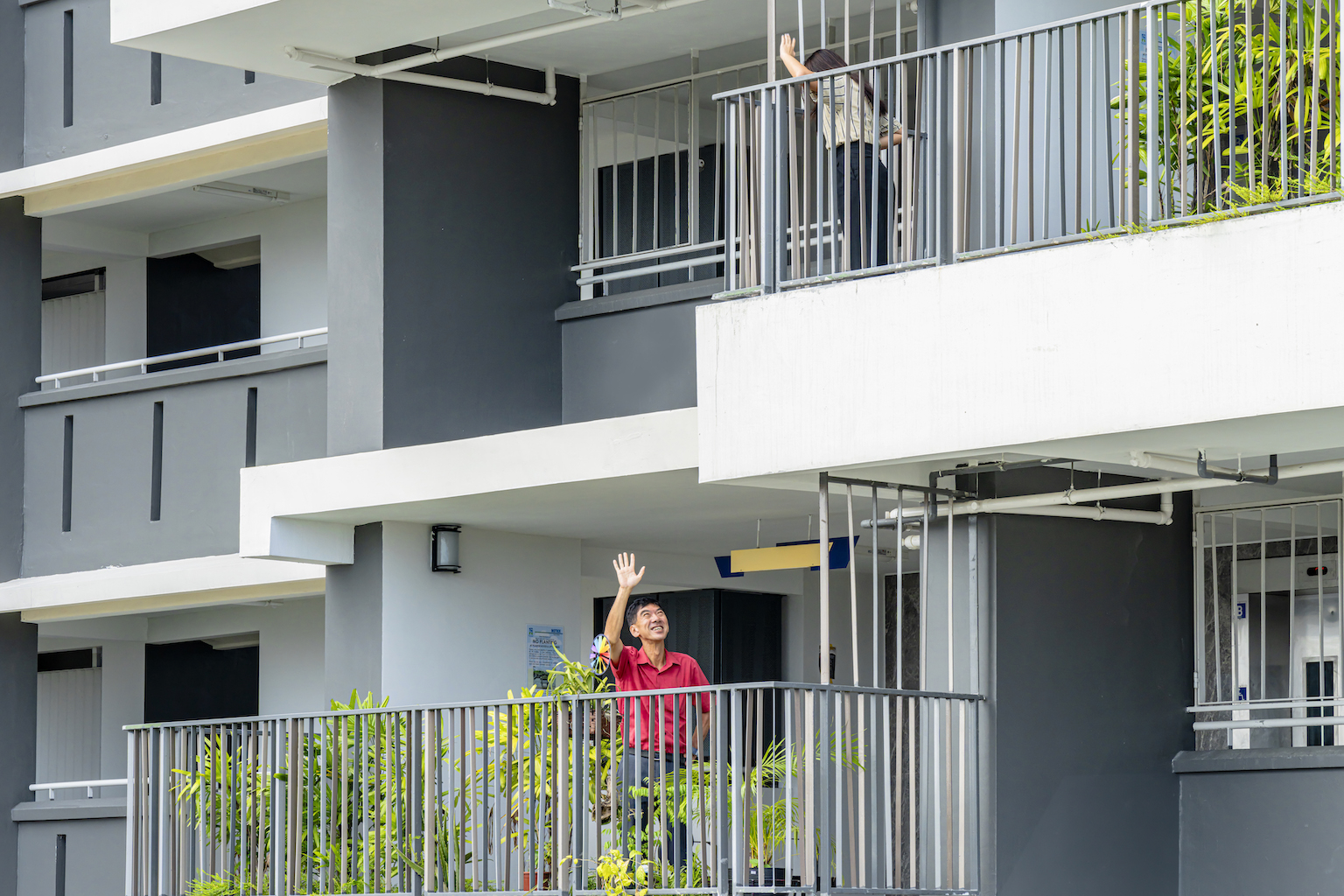 Neighbours interacting at Kim Keat Beacon by Kyoob Architects