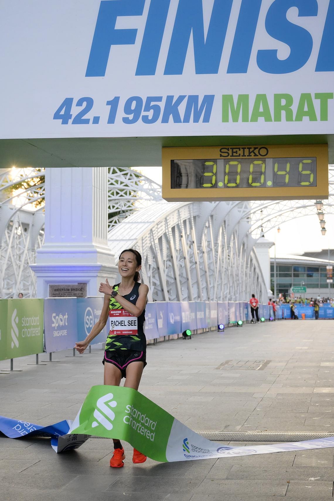 Soh Rui Yong wins fifth StanChart Singapore Marathon national title