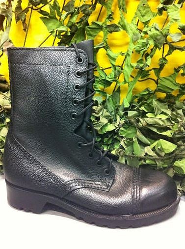 Army wellco store combat boots