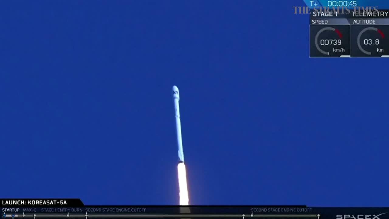 Spacex Falcon 9 rocket completes successful launch from Kennedy Space ...