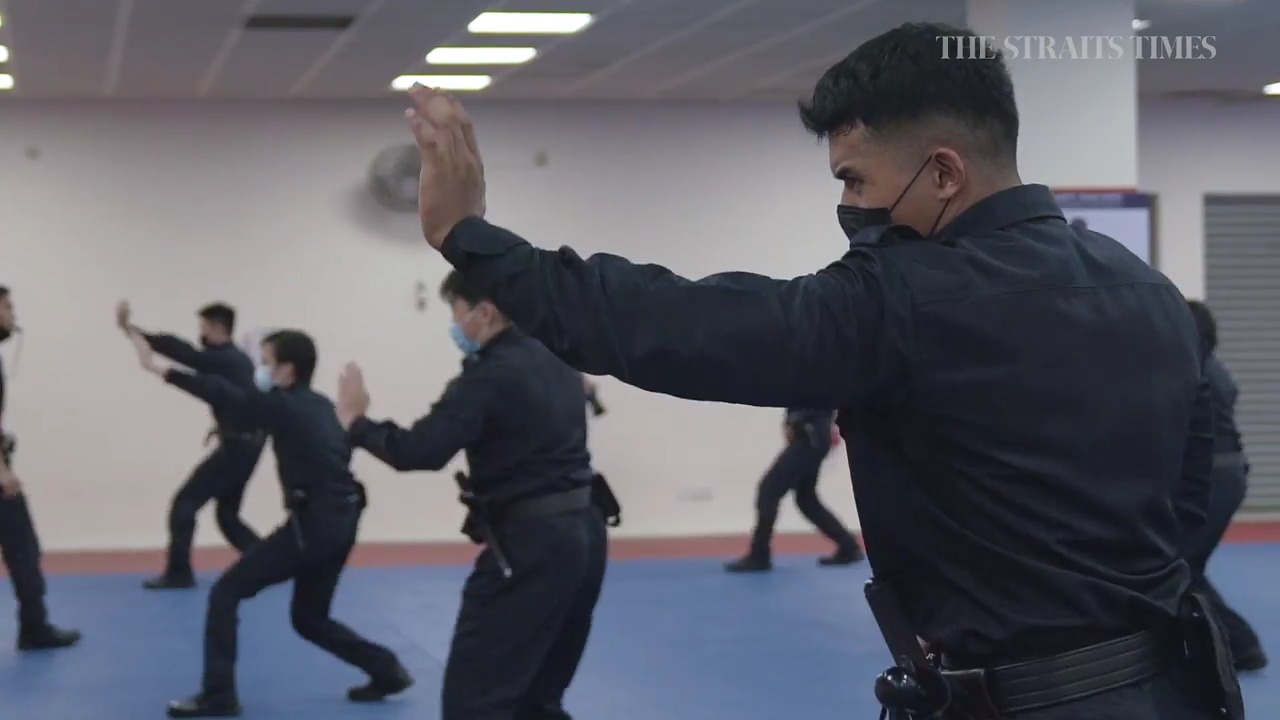 Singapore prison officers' defence training on handling aggressive ...