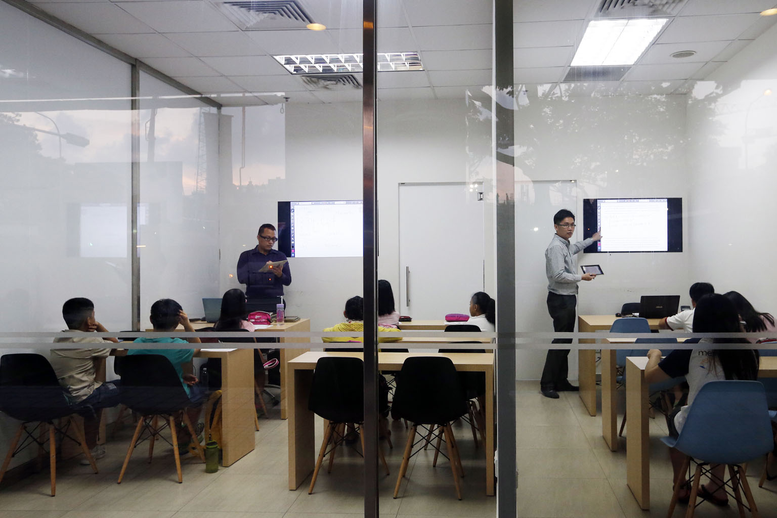 A survey of 500 parents, conducted by The Straits Times and research company Nexus Link, found that only a third agreed that tuition actually pulled up academic performance by "a noticeable extent".