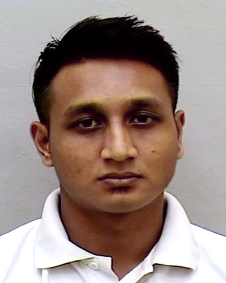 Muhammad Maziz Abdul Rahman (left), 29, was jailed for 10 months for causing grievous hurt to Mr Mohd Asadullah, 35.