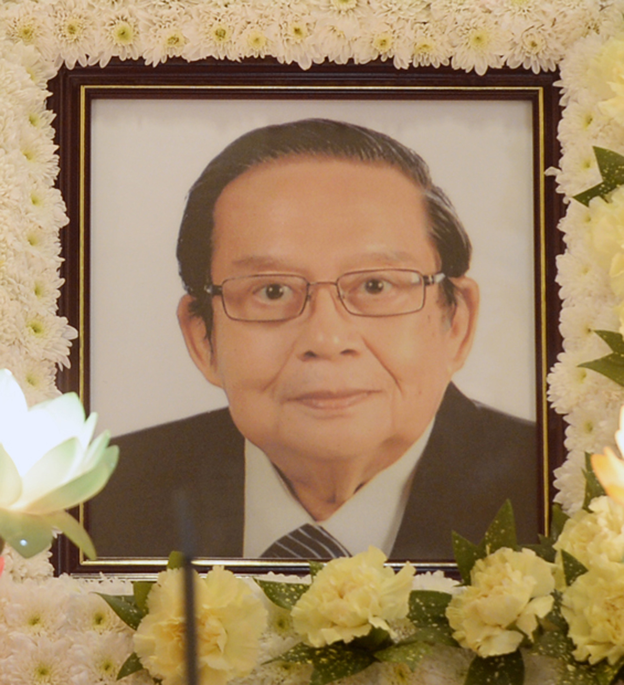 Prof Feng Pao Hsii founded Singapore's first rheumatology department at Tan Tock Seng Hospital in 1995.