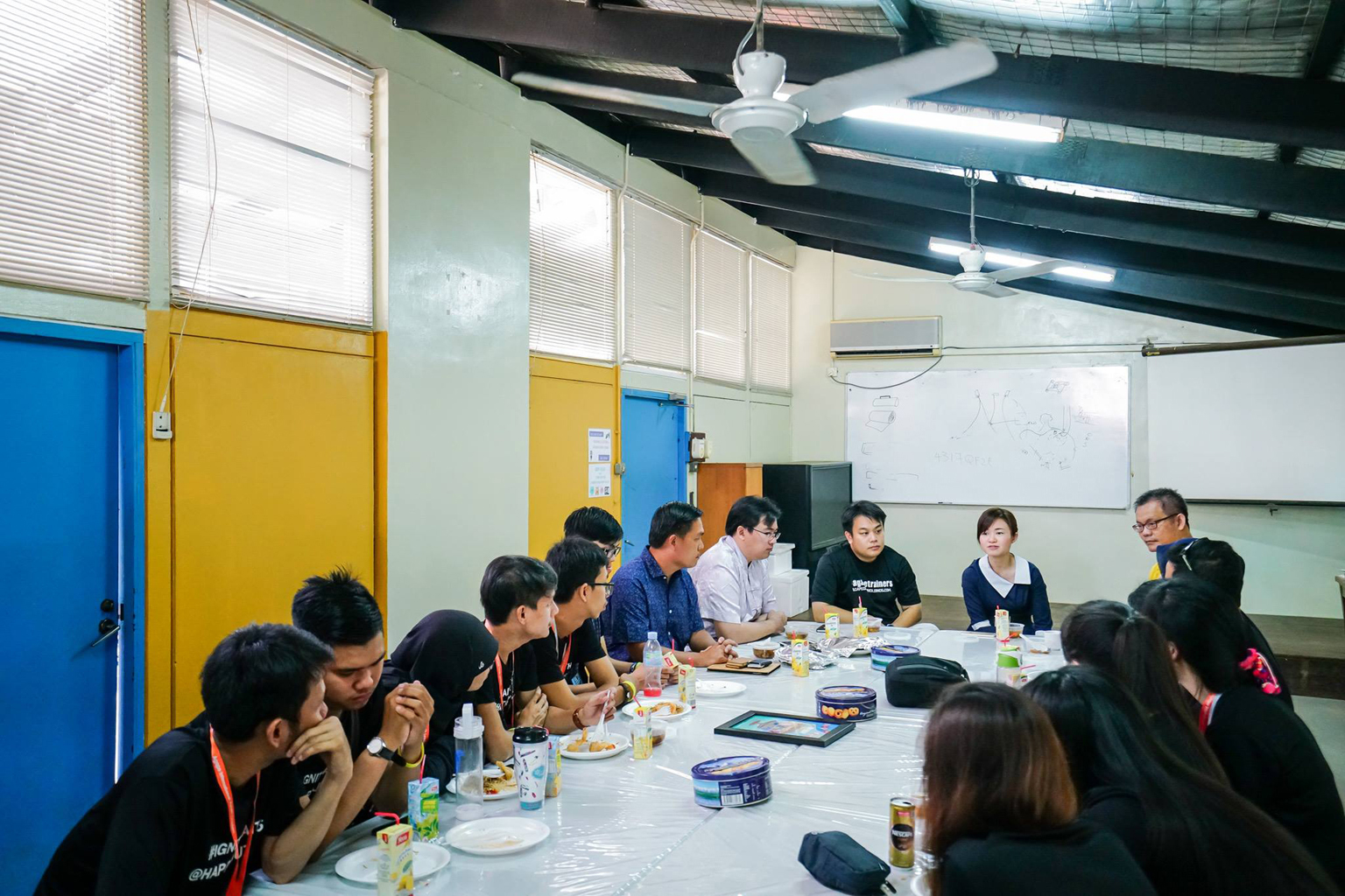 MP Tin Pei Ling (in blue dress) at a dialogue with HappYouth leaders.