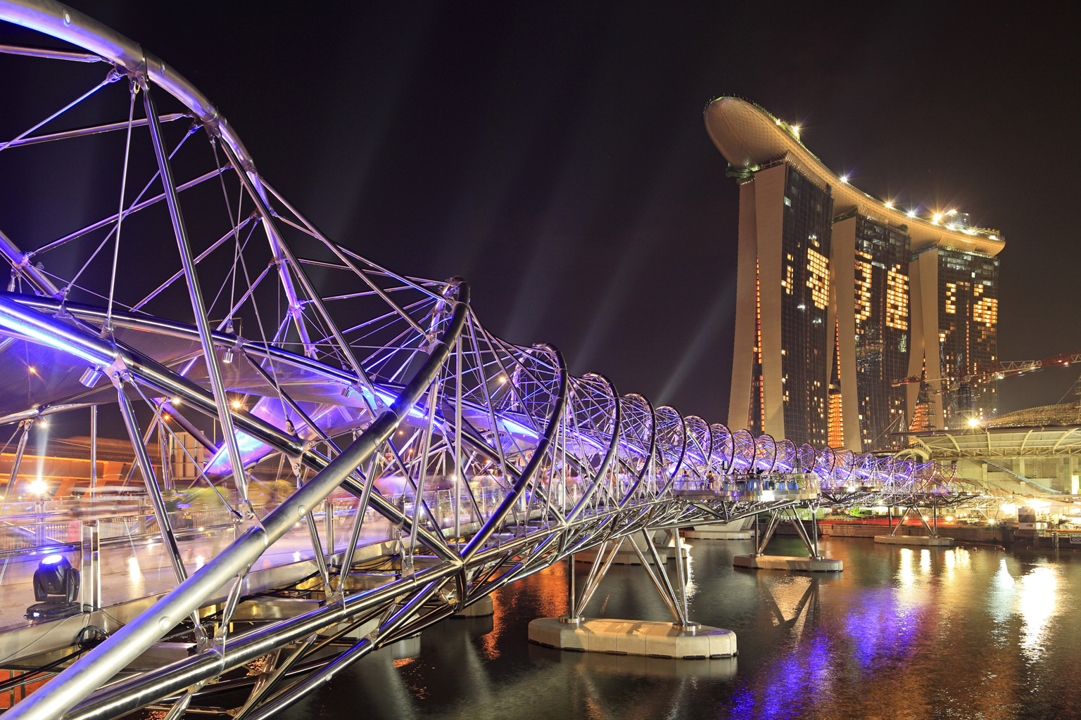 As the world's energy demand increases in tandem with population growth and advances in technology, it needs to find new sources of energy while reducing greenhouse gas emissions.