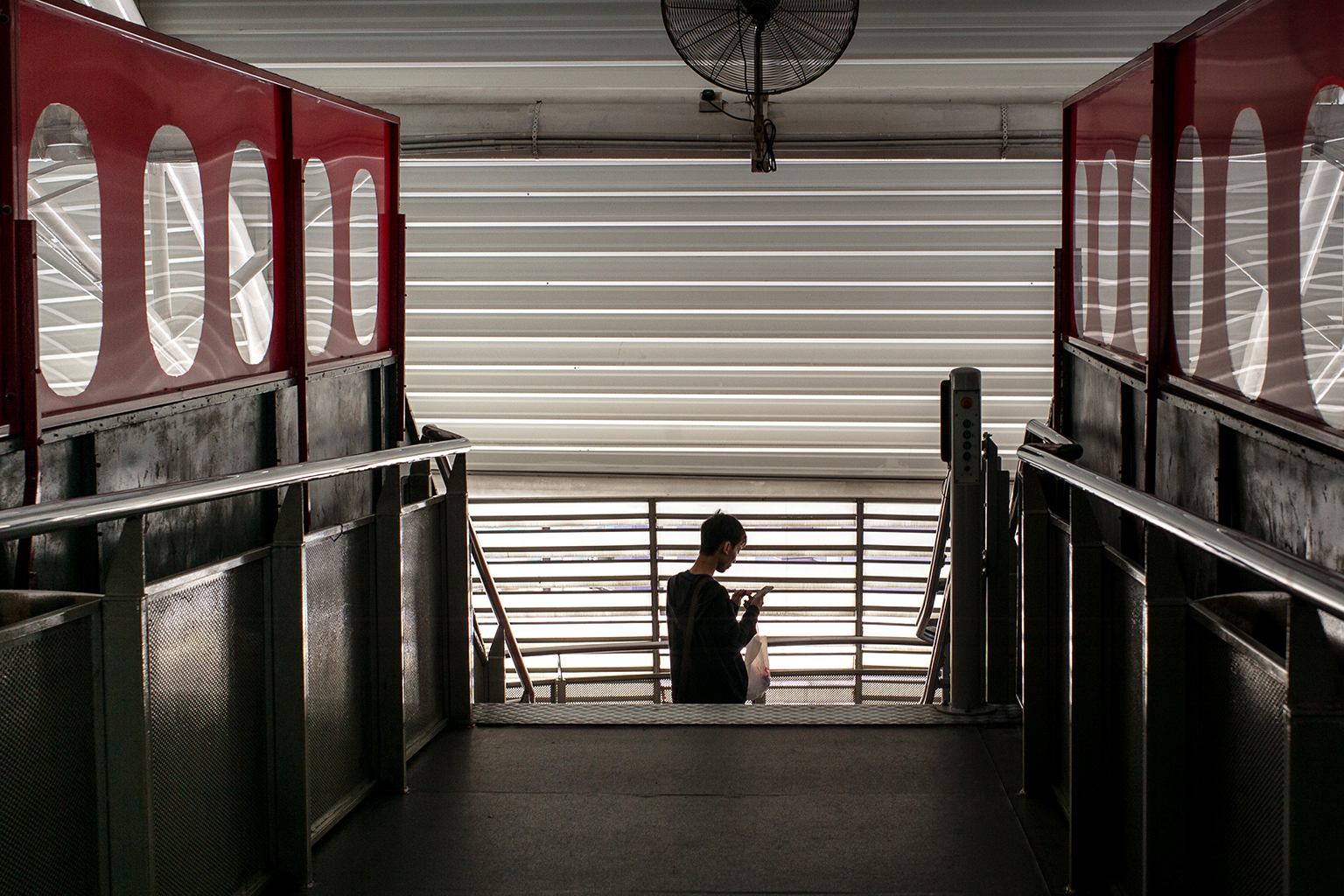 Accessing the Internet when visiting another country can be affordable if travellers plan right.