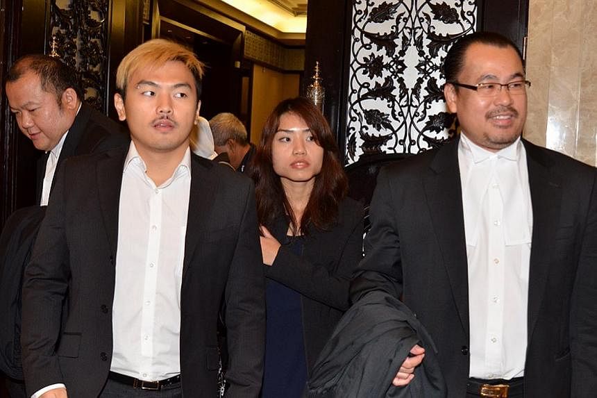 Sex blogger duo Alvin Tan (left) and Vivian Lee with their lawyer J. T Chong. -- FILE PHOTO: THE STAR PUBLICATION
