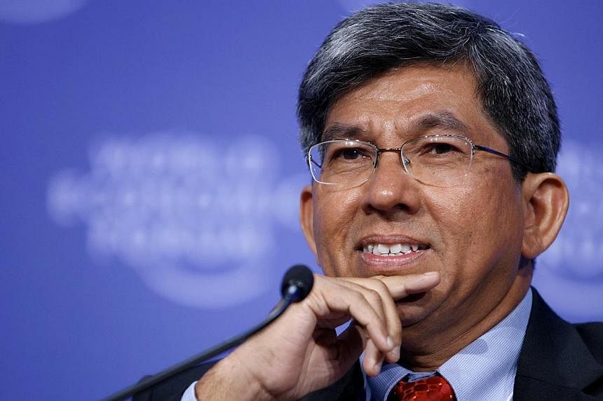 Minister for Communications and Information, Dr Yaacob Ibrahim, will be in the United States from today till next Sunday to study the latest developments in the infocomm and media (ICM) sectors. -- FILE PHOTO: BLOOMBERG