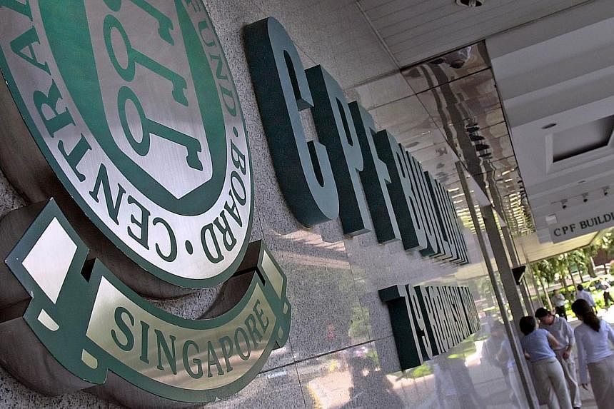 Central Provident Fund (CPF) members will continue to get a risk-free interest rate of 2.5 per cent per annum on their Ordinary Account savings from July 1 to Sept 30, the CPF Board and the Housing Board said in a statement on Wednesday.&nbsp;-- ST F