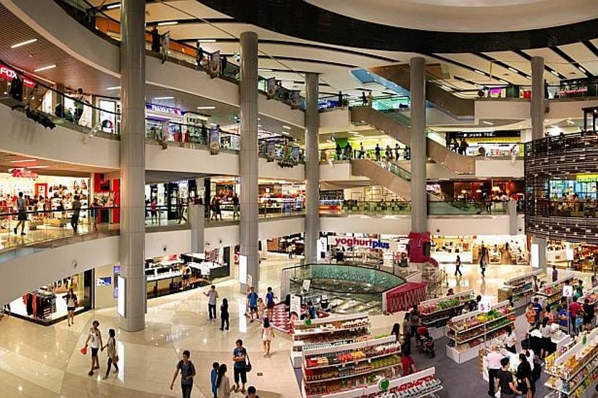 Retailers in Singapore had a dismal April, with retail sales dropping 9 per cent over a year ago and 0.7 per cent over March. -- PHOTO:&nbsp;FRASERS
