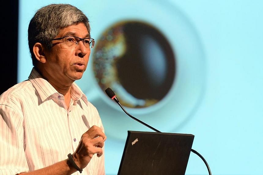 Minister-in-charge of Muslim Affairs Yaacob Ibrahim yesterday urged Singaporeans to be big-hearted and to accommodate differences in opinions and choices to avoid dividing society. -- PHOTO: BERITA HARIAN FILE