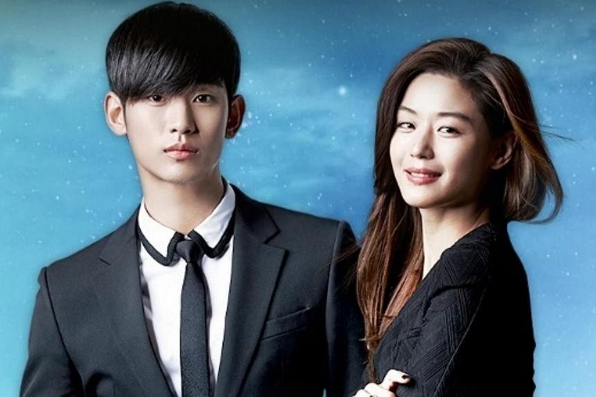 The two stars from the hit Korea drama My Love From The Star Kim Soo Hyun (left) and Jun Ji Hyun are seeking to revoke their contracts for a controversial Chinese advertisement, a move that could potentially result in tens of millions of won in penal