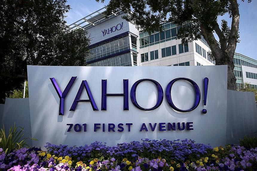 Internet giant Yahoo has put in a bid of around US$250 million (S$313.1 million) to buy Fullscreen, a company which creates content for YouTube channels, Britain's Sky News reported on Thursday. -- PHOTO: AFP
