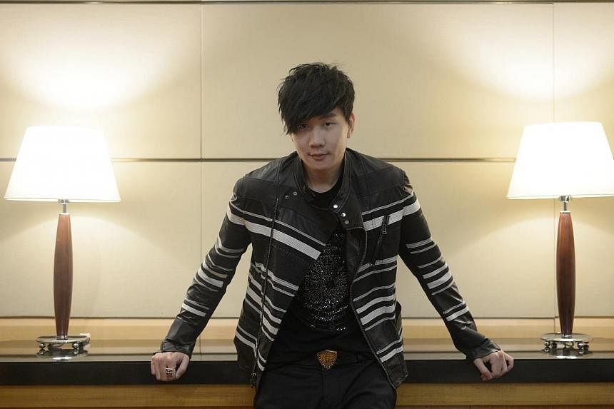 Homegrown singer-songwriter JJ Lin finally snagged a Golden Melody award for Best Male Singer over the weekend. -- ST PHOTO:&nbsp;NG SOR LUAN