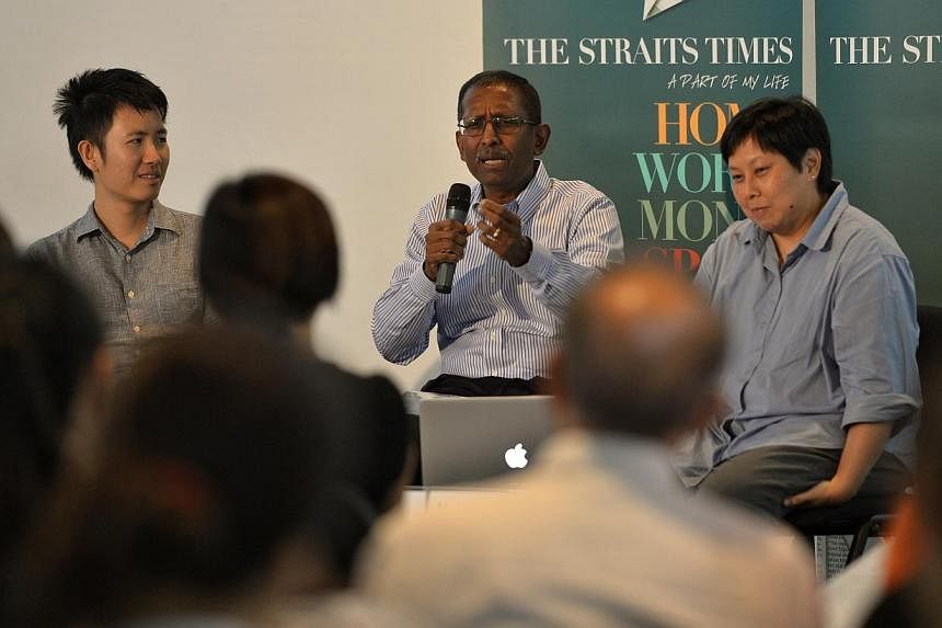 (From left) Straits Times journalist Lim Yan Liang, deputy editor Alan John and photo editor Stephanie Yeow at a talk on crime organised as part of the Straits Times Appreciates Readers programme. -- ST PHOTO: CAROLINE CHIA&nbsp;